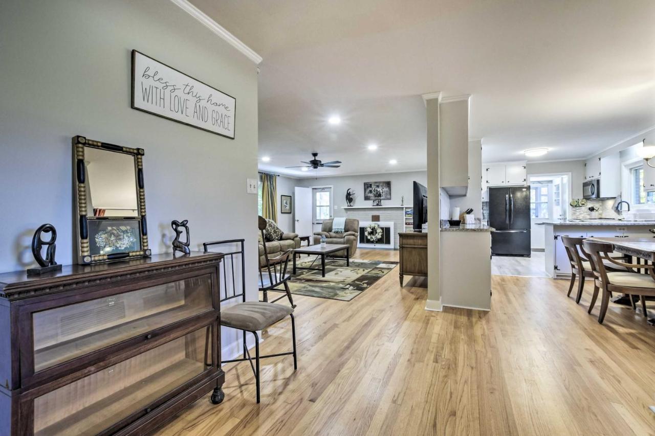 Durham Home Floor-To-Ceiling Windows With View Exteriér fotografie